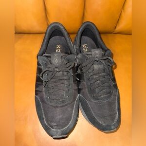 Kizik Men's Classic Black Sneakers